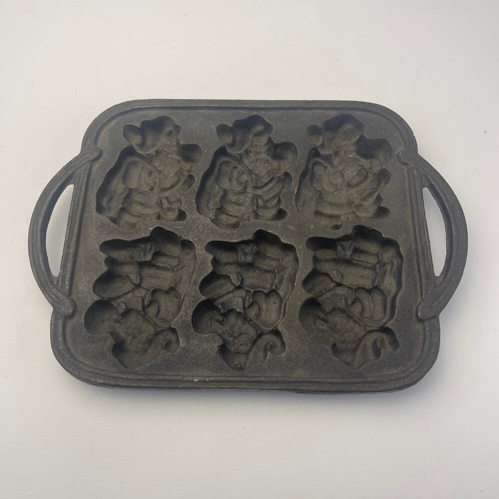 Cast Iron Vintage Christmas Santa Cookie Candy Mold Baking Pan